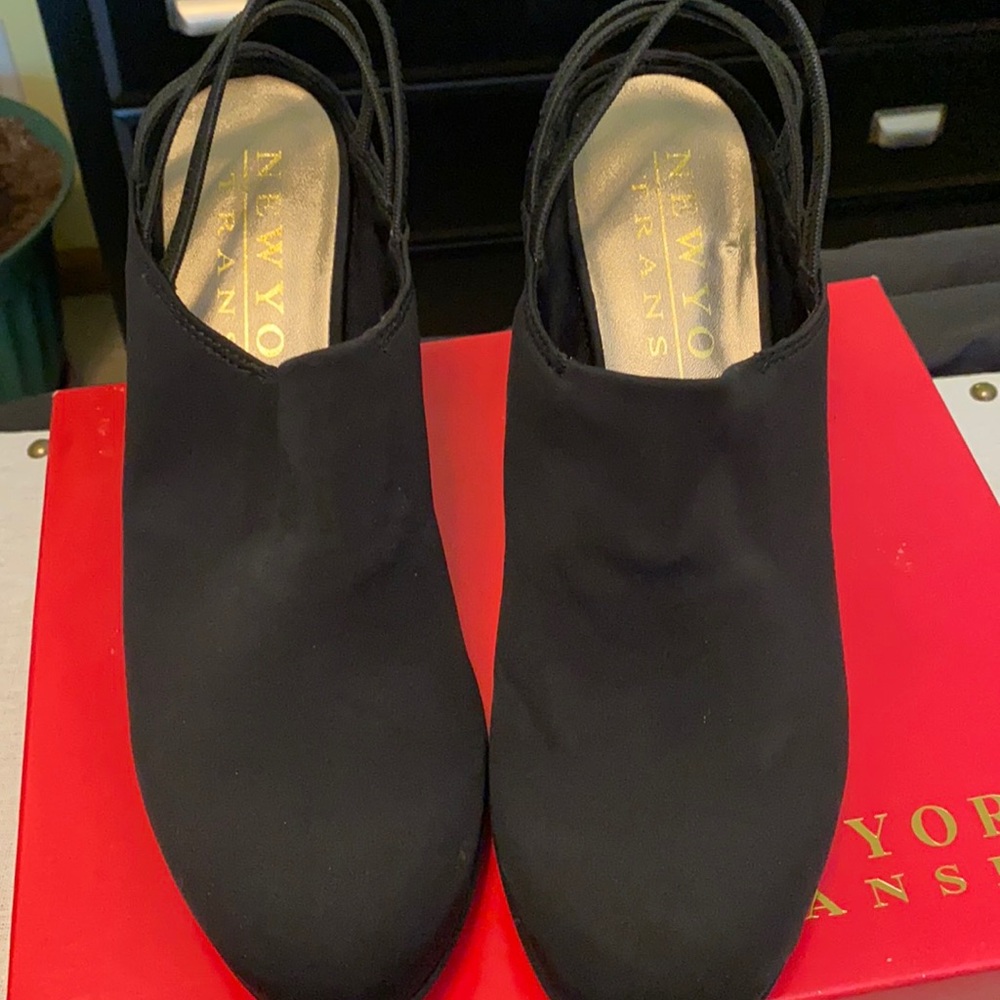 New York Transit heels